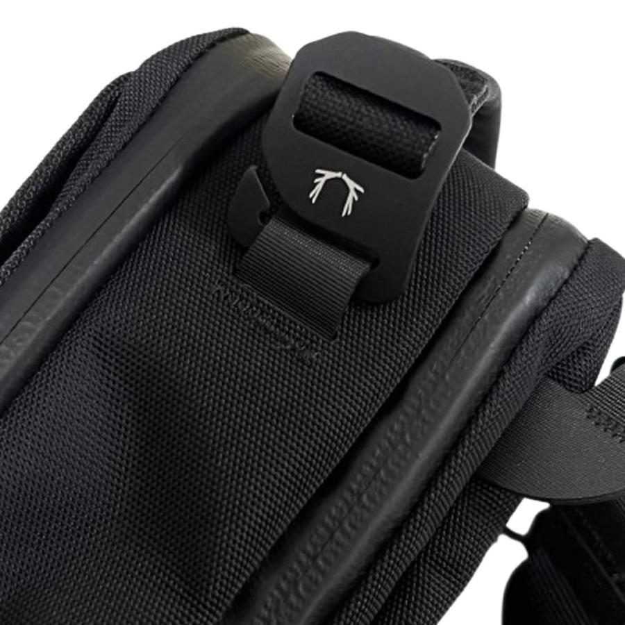 SALE)Black Ember(ブラックエンバー)コンパック ショルダーバッグ