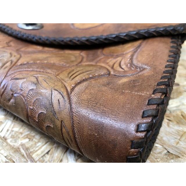 ※ブランド不明 インポート雑貨 ミニクラッチバッグ リゾート系 アジアンテイスト リーフ柄 ボタニカル ミニバッグ 鞄 かばん カバン 茶色 |  | 02