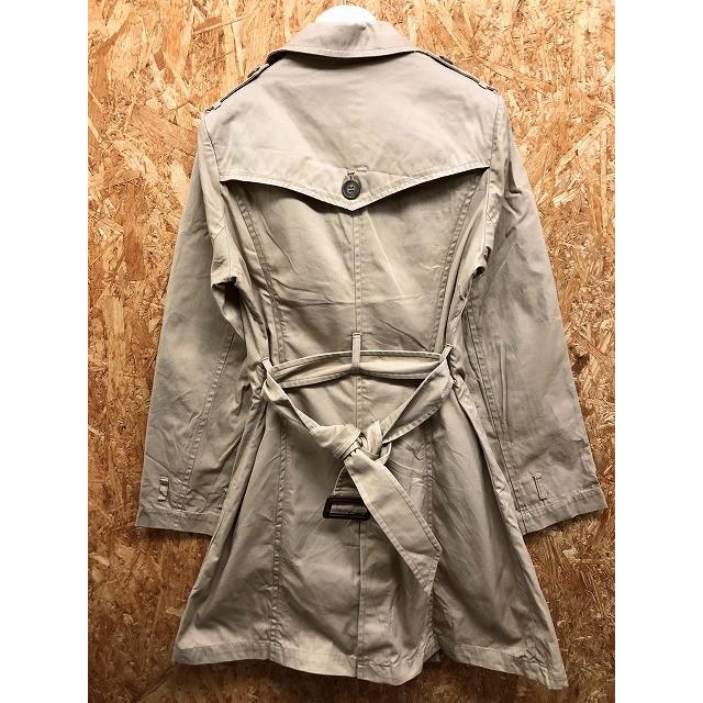 Ray Cassin レイカズン 薄手 トレンチコート 裏地無し 背中の Ray Cassin レイカズン 薄手 トレンチコート 裏地無し 背中の