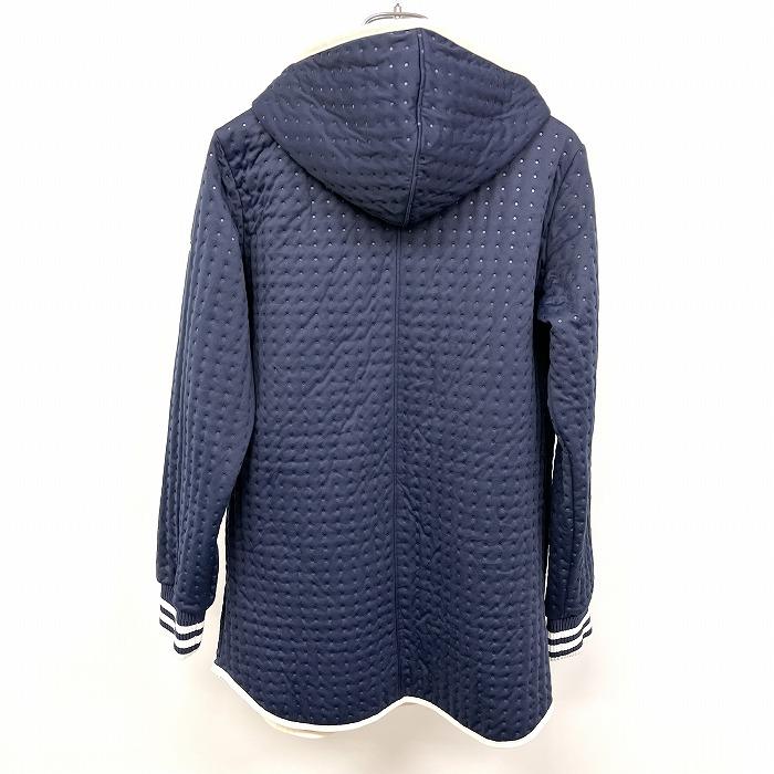 adidas（アディダス） 若干薄手 薄手の中綿入り ジャケット ドット