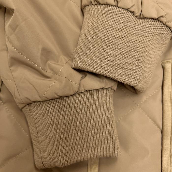 T-MAC OUTING 若干薄手 中綿 キルティングジャケット ドットボタン