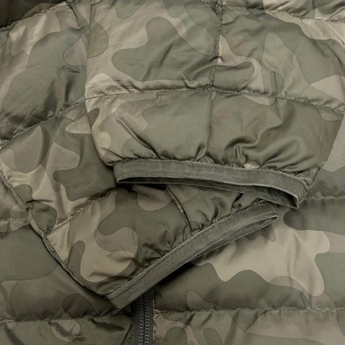 Eddie Bauer 若干薄手 ダウンジャケット 迷彩柄 [表地:ポリ100 Eddie Bauer 若干薄手 ダウンジャケット 迷彩柄 [表地:ポリ100