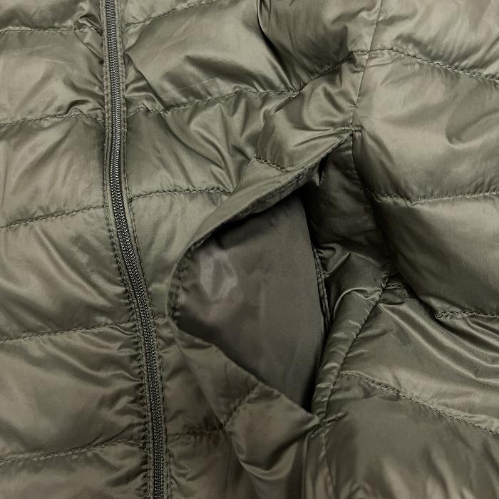 ユニクロ（UNIQLO） ウルトラライトダウンジャケット ノーカラー 無地