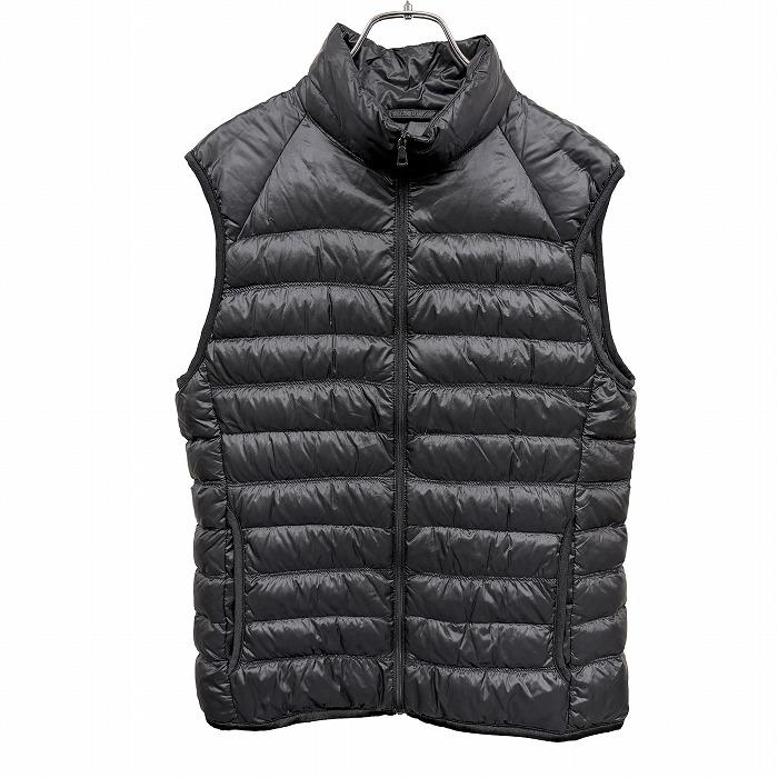 ユニクロ UNIQLO ウルトラライトダウンベスト ハイネック 無地