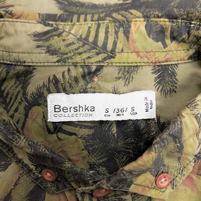 ベルシュカ Bershka シャツ アロハ柄 花柄 浅襟 ボタンダウン ポケット無し 半袖 綿100% コットン S グリーンカーキ 緑系 メンズ 男性 | Bershka | 02
