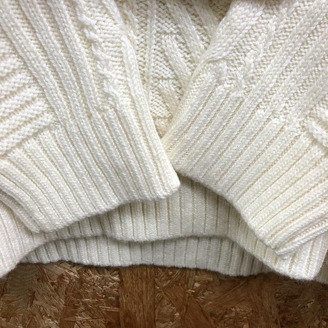 UNIQLO - ユニクロ UNIQLO クルーネックセーター ニット 長袖