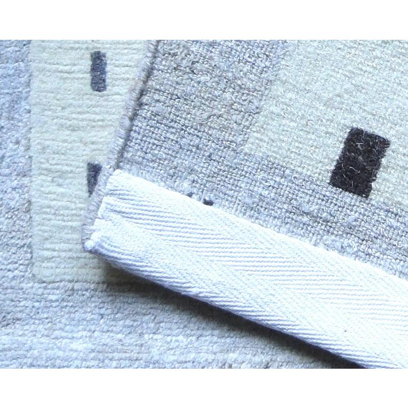 「いえ」　デザイン脇阪克二　45×65cm/手織り/無染色/ウール/玄関マット 　undyed+アンダイドプラスオリジナルラグ　 |  | 01