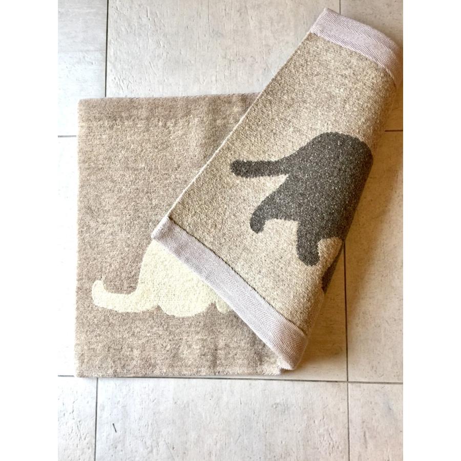 カーペット、ラグ、マット 手織りラグ「ねこ」　 デザイン脇阪克二　50×80cm/無染色/ウール/玄関マット アンダイドプラスオリジナル　ラグ