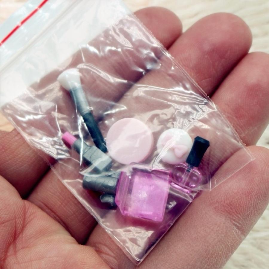 1セット5点入れ）ミニチュア化粧品セット（3色選択可）ミニチュア