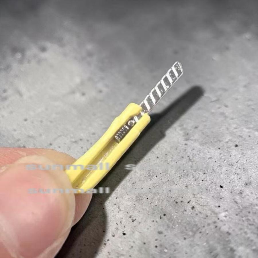 【1点のみ販売】ミニチュア スライド式カッター 20mm 金属製 ドールハウス 工具 ミニチュア模型 ジオラマ フィギュア撮影 小物 DIY ドールアクセサリー |  | 02