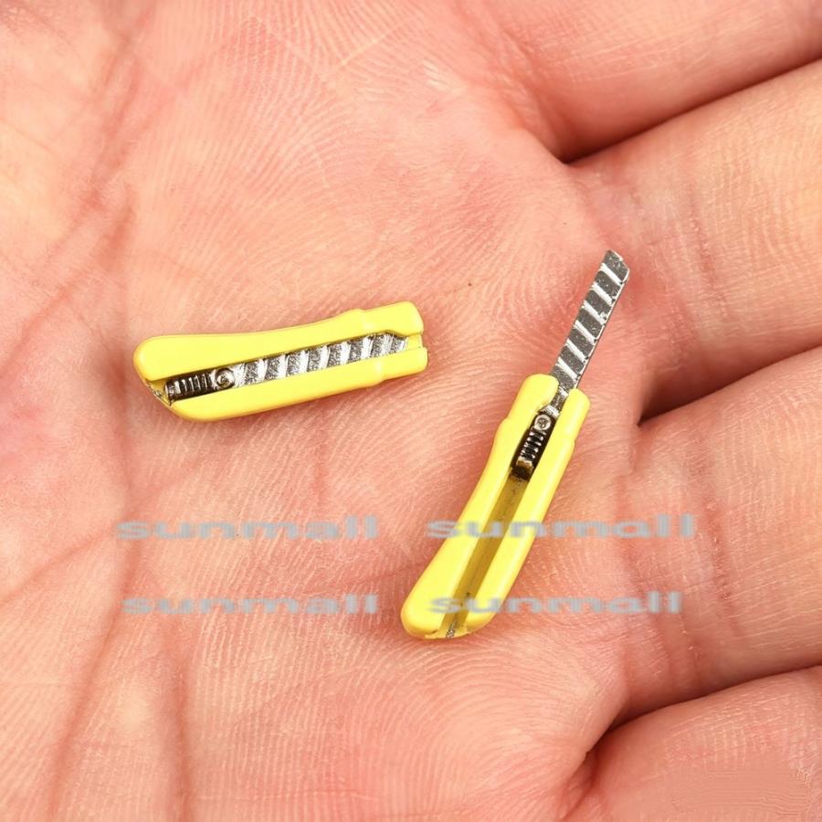 【1点のみ販売】ミニチュア スライド式カッター 20mm 金属製 ドールハウス 工具 ミニチュア模型 ジオラマ フィギュア撮影 小物 DIY ドールアクセサリー |  | 07