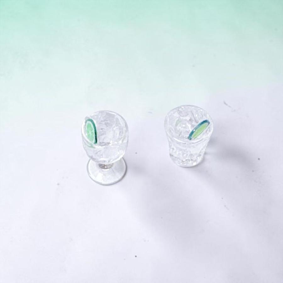 【1点のみ販売】【全2タイプから選べる】ミニチュア グラス ライム 氷入り風 約15〜17mm 透明 ドールハウス ミニチュアドリンク ジオラマ 模型 小物 |  | 04