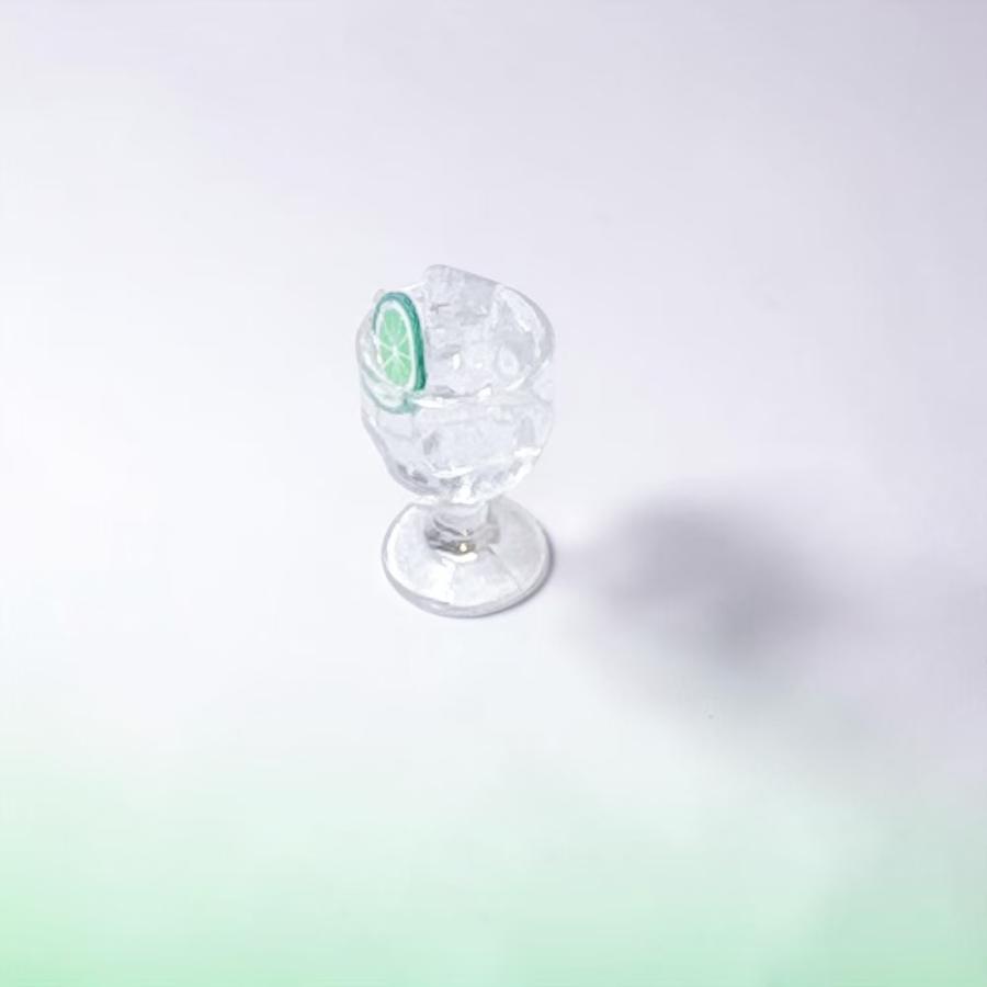 【1点のみ販売】【全2タイプから選べる】ミニチュア グラス ライム 氷入り風 約15〜17mm 透明 ドールハウス ミニチュアドリンク ジオラマ 模型 小物 |  | 06