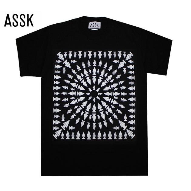 ASSK (エーエスエスケー) STUD T-SHIRT (BLACK) Tシャツ/カットソー/ゴシック/幾何学柄/UNISEX ブラック