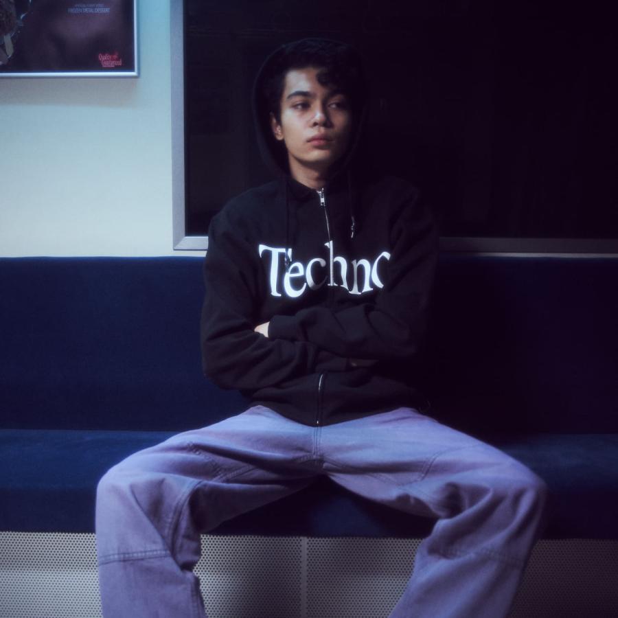TheBONEZ ジップパーカー SUNTOWN The BONEZ on X: 
