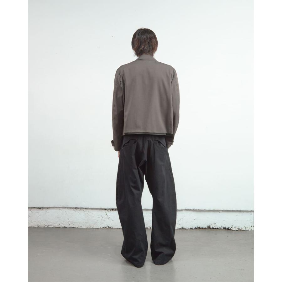 NVRFRGT（ネヴァーフォーゲット） | 2TUCKED CURVED LEG TROUSERS