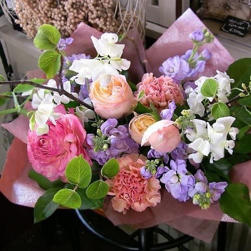 パリスタイルの花屋春の枝と小花のアレンジメント誕生日・結婚祝い・結婚記念日・プレゼント 各種お祝い・記念日に