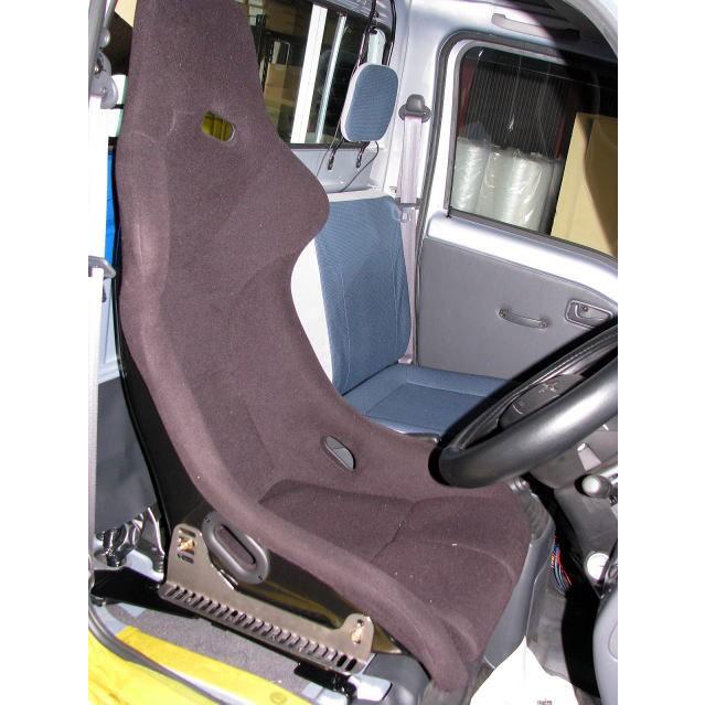 フルバケットシート 2台　シートレール付full bucket seat 2piece引取静岡県 フルバケットシート 2台 シートレール付full bucket seat 2piece引取