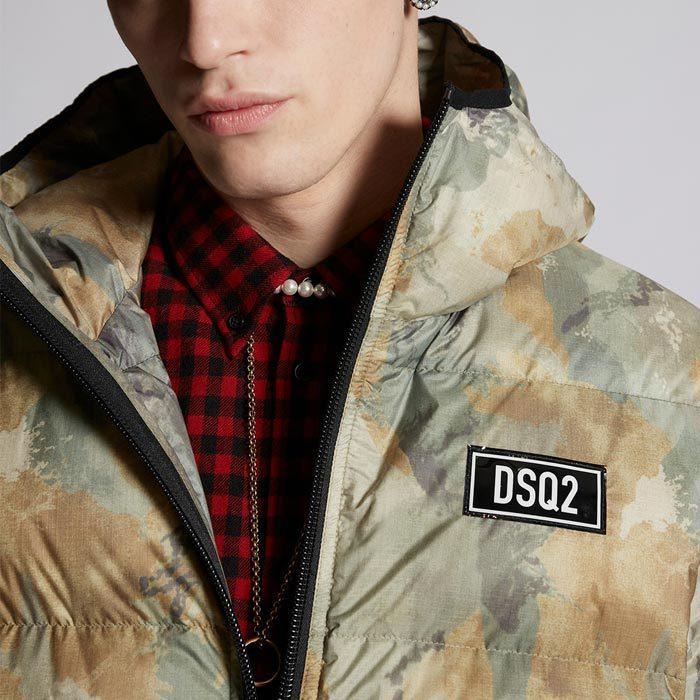 Dsquared2 ディースクエアード S74am1211 Faded Camo Puffer Jacket メンズ ダウンジャケット カーキ アウター 正規品 21秋冬 送料無料 S74am1211 Unique Jean Store 通販 Yahoo ショッピング