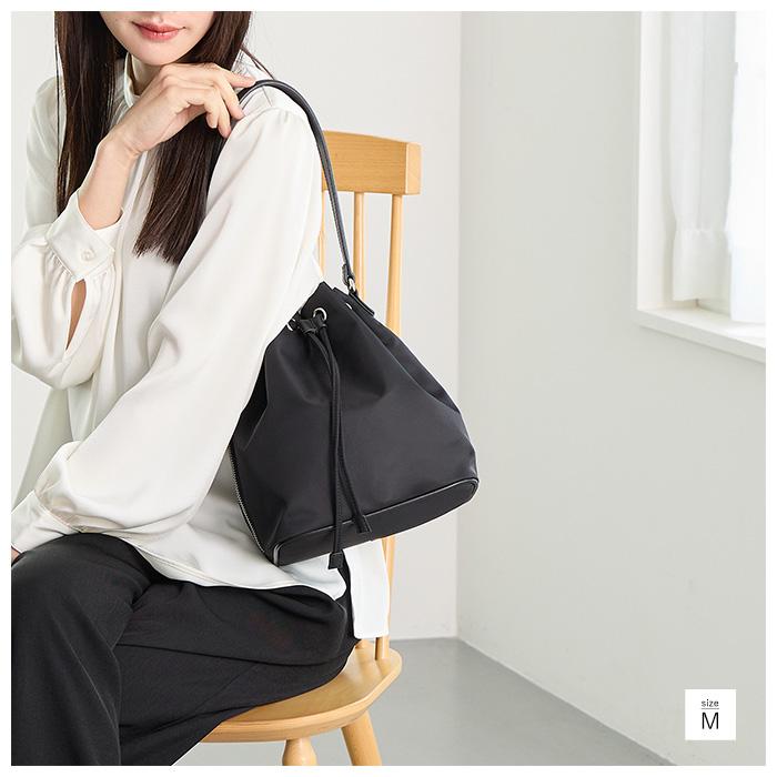 巾着バッグ【Mサイズ】 ナイロン 本革 ショルダーバッグ 高品質