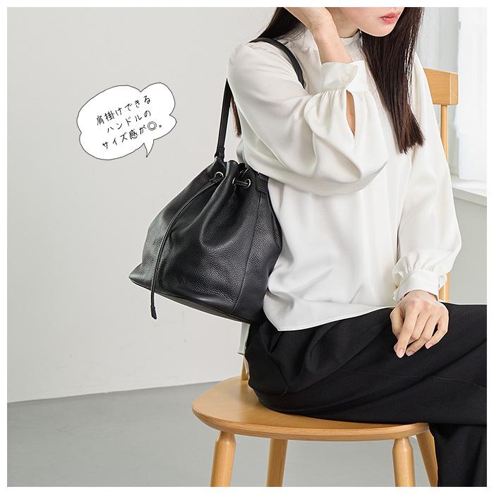 レザー巾着ショルダーバッグ　Mサイズ　ブラック waku ワク / 『KURO』Series レザーショルダー 巾着バッグ M