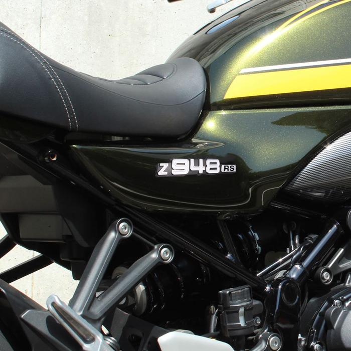 Z948RS エンブレム 2枚セット Z900RS などに サイドカバー