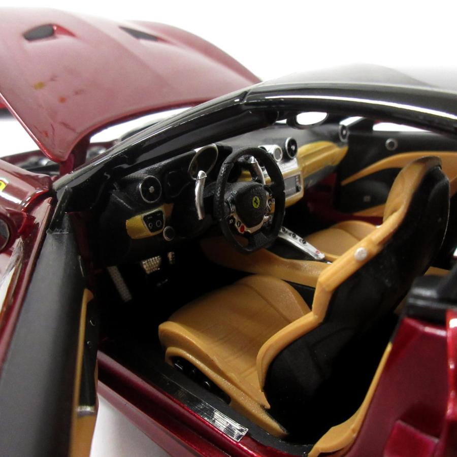 E フェラーリ カリフォルニア ミニカー 自動車の模型 1/18 マイスト 