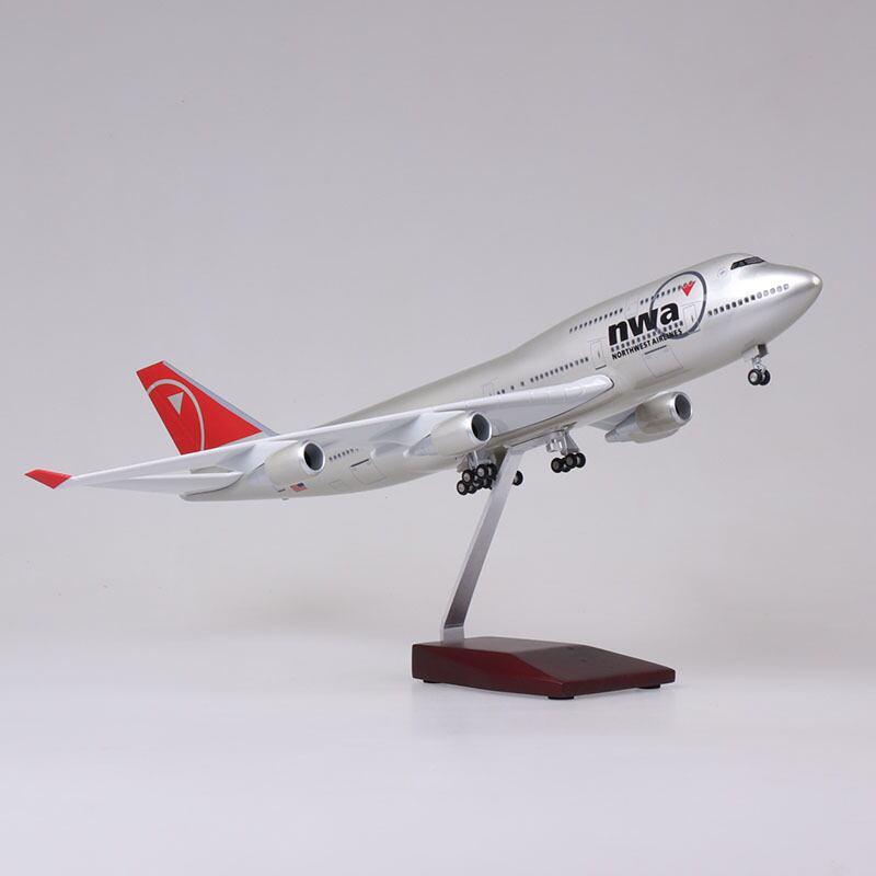 模型飛行機 飛行機模型 航空機 ノースウエスト B747 航空 アメリカ LED点灯 1/150 スタンド付き プレゼント コレクション ギフト インテリア 置物｜universal-cl-store｜02