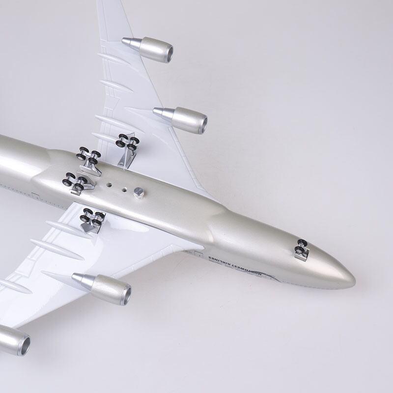 模型飛行機 飛行機模型 航空機 ノースウエスト B747 航空 アメリカ LED点灯 1/150 スタンド付き プレゼント コレクション ギフト インテリア 置物｜universal-cl-store｜09