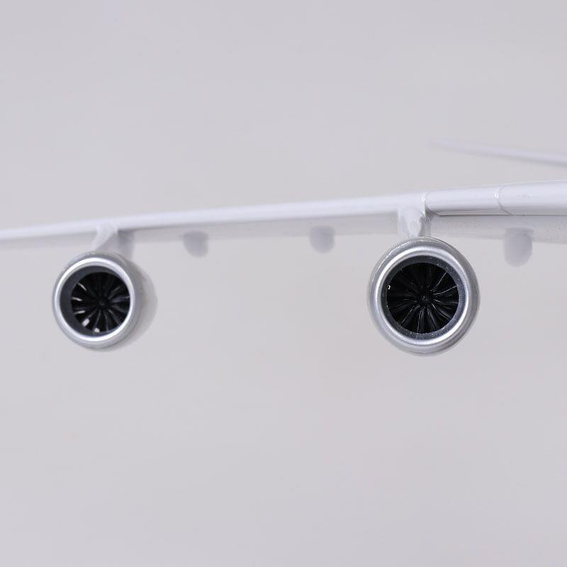 模型飛行機 飛行機模型 航空機 ノースウエスト B747 航空 アメリカ LED点灯 1/150 スタンド付き プレゼント コレクション ギフト インテリア 置物｜universal-cl-store｜10