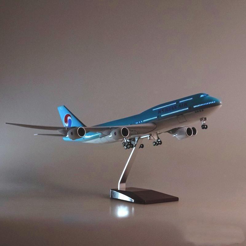 航空機模型 飛行機 大韓航空 コリアンエアー B747 LED点灯 スタンド付き 1/150 韓国 飛行機模型 航空機 コレクション おもちゃ｜universal-cl-store｜04