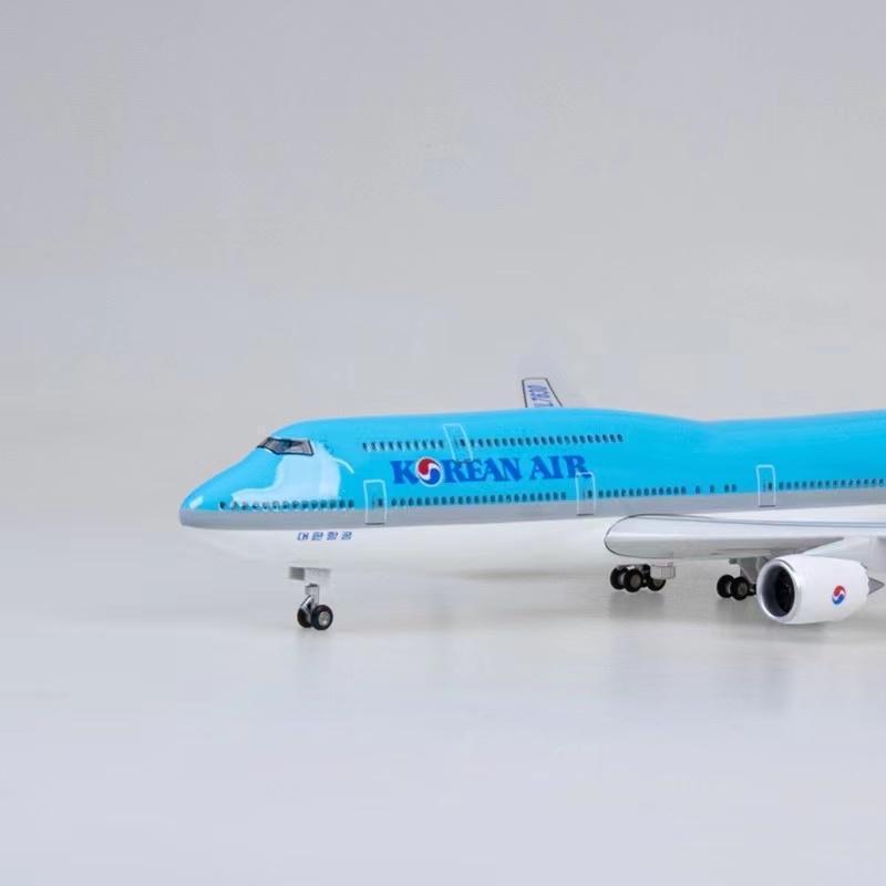 航空機模型 飛行機 大韓航空 コリアンエアー B747 LED点灯 スタンド付き 1/150 韓国 飛行機模型 航空機 コレクション おもちゃ｜universal-cl-store｜05