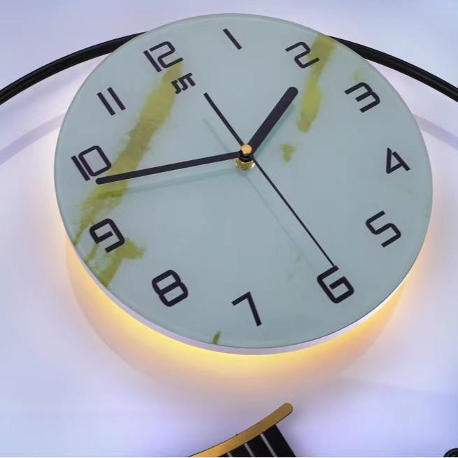 壁掛け時計 ライト付 モダン シンプル 豪華 ファッション プレゼント