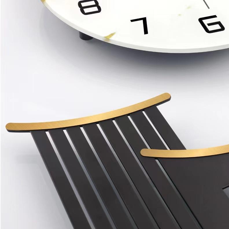 壁掛け時計 ライト付 モダン シンプル 豪華 ファッション プレゼント