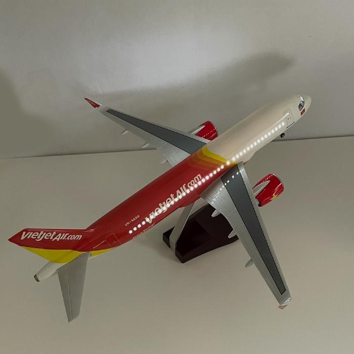 飛行機 模型 航空機 おもちゃ べトジェット エアバス320 ベトナム 民間
