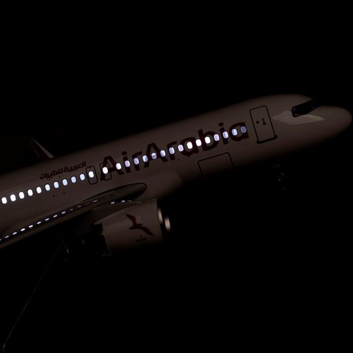 アラビア 飛行機模型 航空機 模型 エア・アラビア A320 LED 夜間 アラビア 飛行機模型 航空機 模型 エア・アラビア A320 LED 夜間