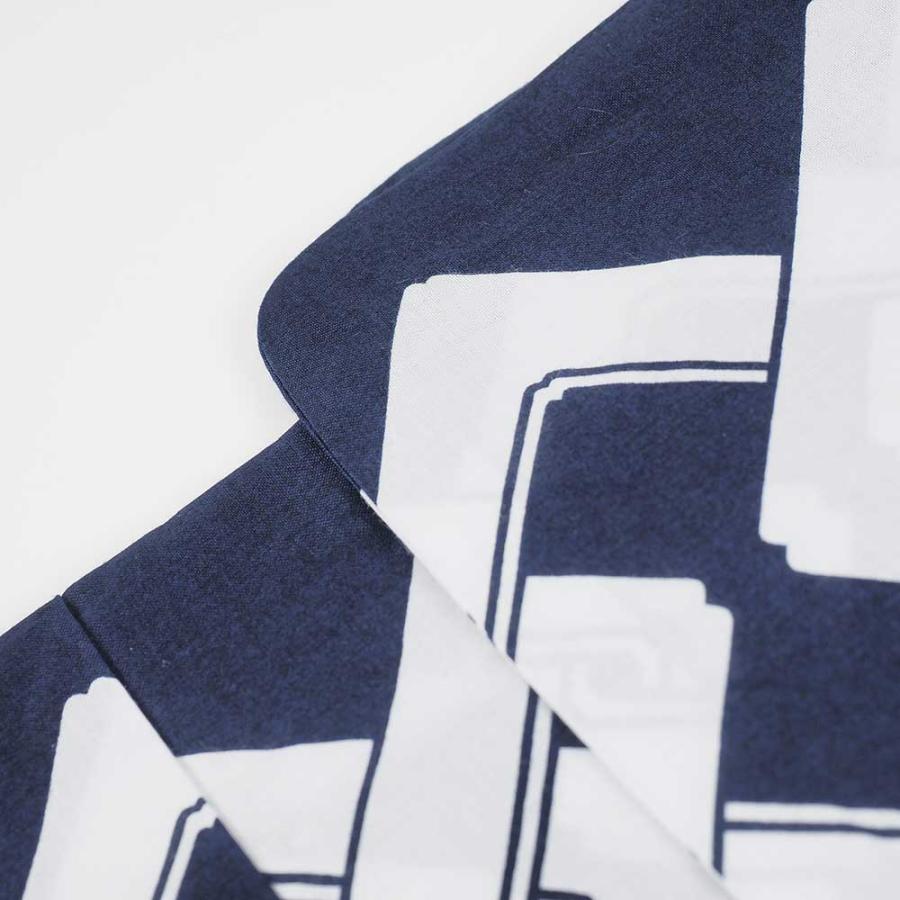 浴衣 メンズ/送料無料/日本製高級生地 男らしい古典柄 伝統的な紺白のゆかた/浴衣+帯+下駄+腰紐/「Ummm.JAPAN BLUE CLASSIC」/廓繋ぎ縞/(メンズ浴衣) |  | 03