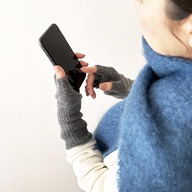 Cinq（サンク） 指なし手袋 ラムウール100% スコットランドチャコール