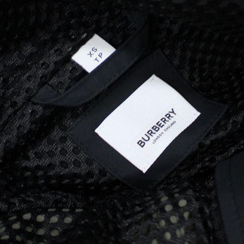 BURBERRY バーバリー Logo Applique Technical Twill Hooded BURBERRY バーバリー Logo Applique Technical Twill Hooded
