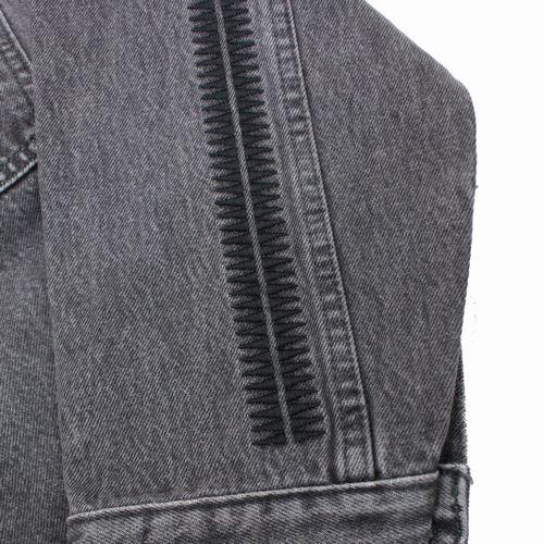 【新品】アンダーカバー × リーバイス　グレー デニムジャケット M リーバイス®」から「アンダーカバー」35周年を記念したコラボアイテム