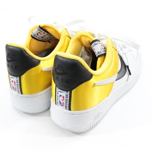 NIKE AIR FORCE 1 07 LV8 ナイキ エアフォース1 US7(25cm) ホワイト