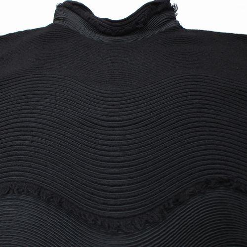 ISSEY MIYAKE スチームストレッチ 熱で自在に変形する布 ”Steam Stretch” 設計製造技術を