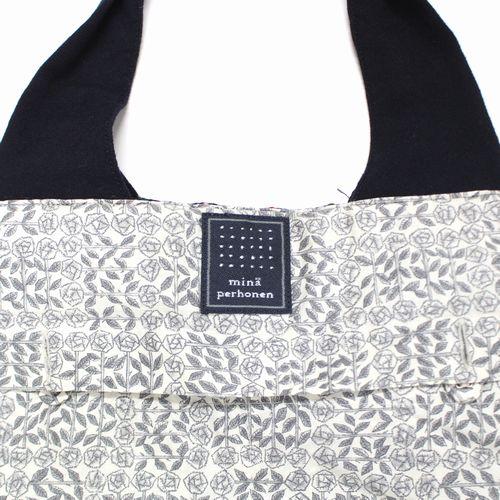 minaperhonen ミナペルホネン 20AW petal flame パニーニバッグ