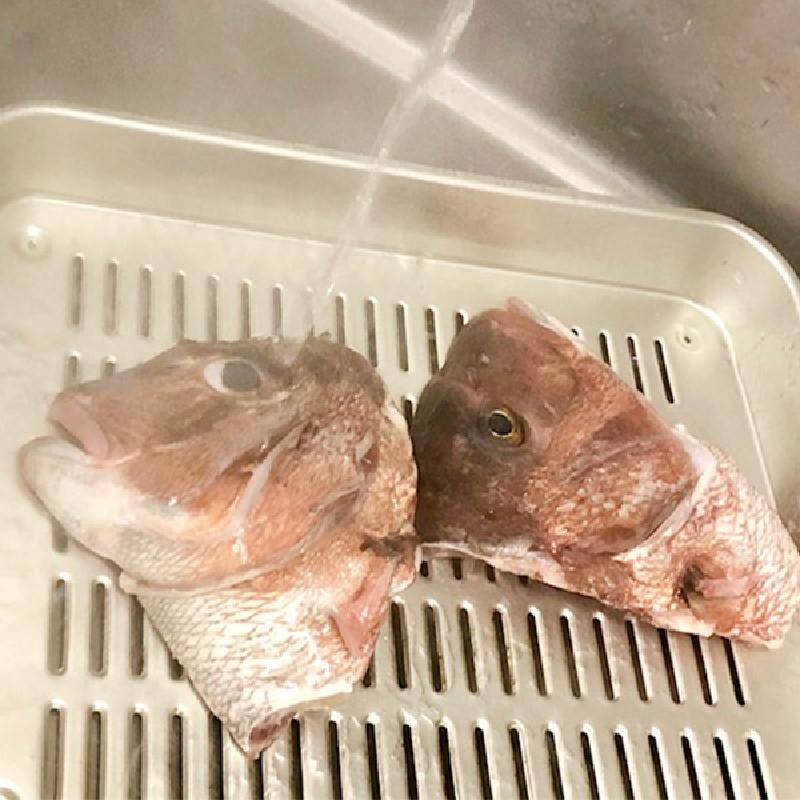 真鯛 お頭 ハーフカット 特大 2個 （2パック）鯛かぶと 鯛あら 鯛めし たい タイ タイ 鯛 愛媛産 冷凍 歳末 お歳暮 年末グルメ 贈答 迎春 | おさかな問屋 魚奏 | 13