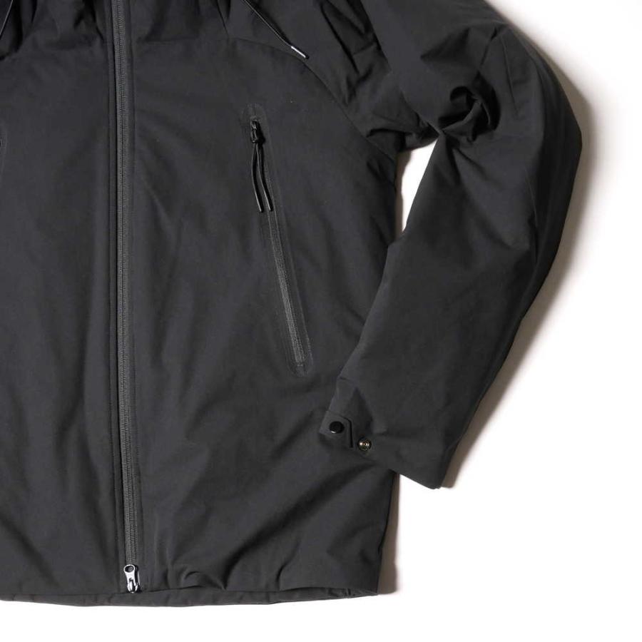 C.P. COMPANY シーピーカンパニー 中綿入り ナイロン ブルゾン C.P. COMPANY シーピーカンパニー 中綿入り ナイロン ブルゾン