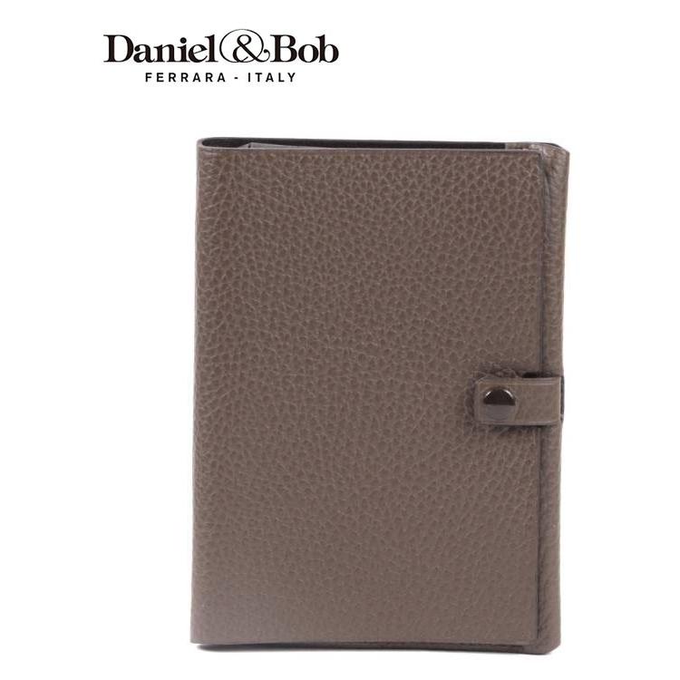 【セール】Daniel&bob ダニエルアンドボブ パスポートケース シボ革 シュリンクレザー GFT097-22-192 KHAKI カーキ 国内正規品