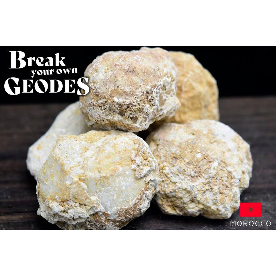 モロッコ産　かなり大きめ原石ジォード水晶　ルース　置物　オブジェ　クリスタル 特大 モロッコ産ジオード 晶洞 水晶 原石 約4kg-7kg 希少鉱物