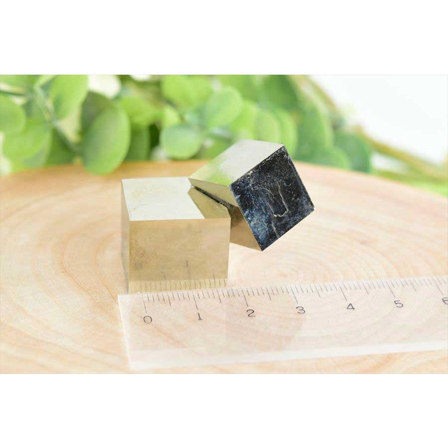 キュービックパイライト 約49.2g スペイン ナバフン鉱山産 マルチピース スペイン産 キューブ 原石 結晶 立方体 クラスター黄鉄鉱 天然石 パワーストーン |  | 04