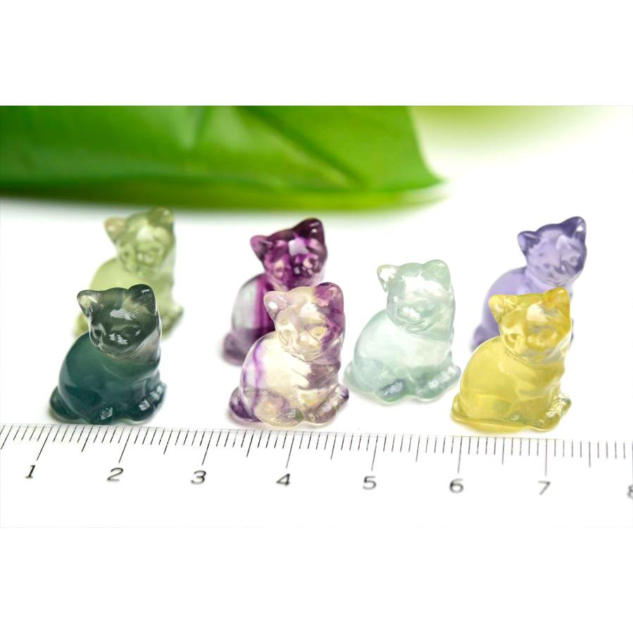 フローライト 猫 ネコ 彫刻 置物 種類お任せ (和猫) (販売単位