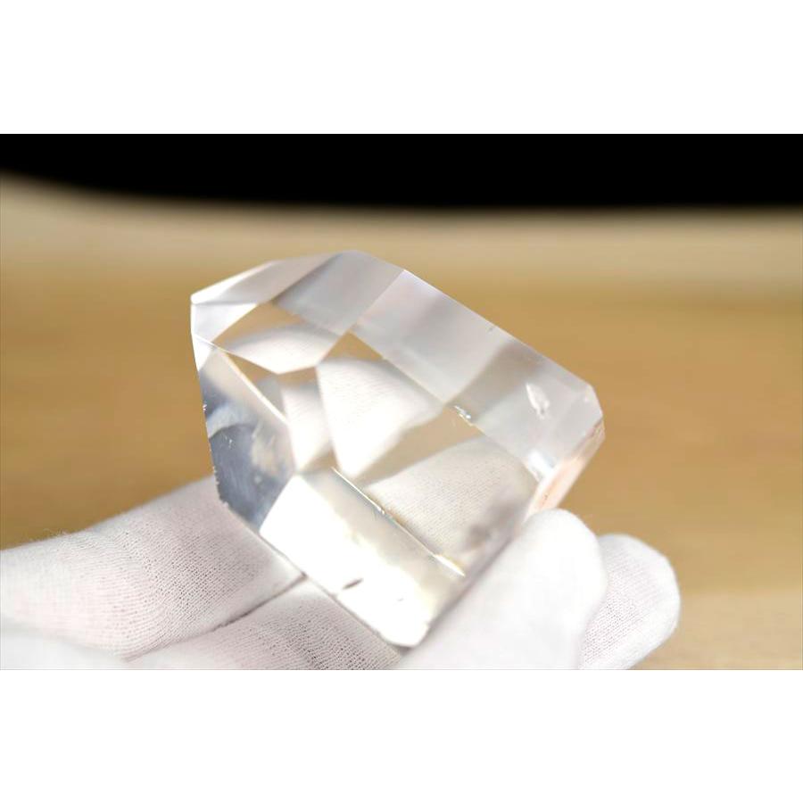 スーパーEXグレード 天然 水晶 ポイント 約175.9g ブラジル ミナスジェライス州ポンペウ産 ポリッシュ 置物 天然石 パワーストーン 六角柱 |  | 03
